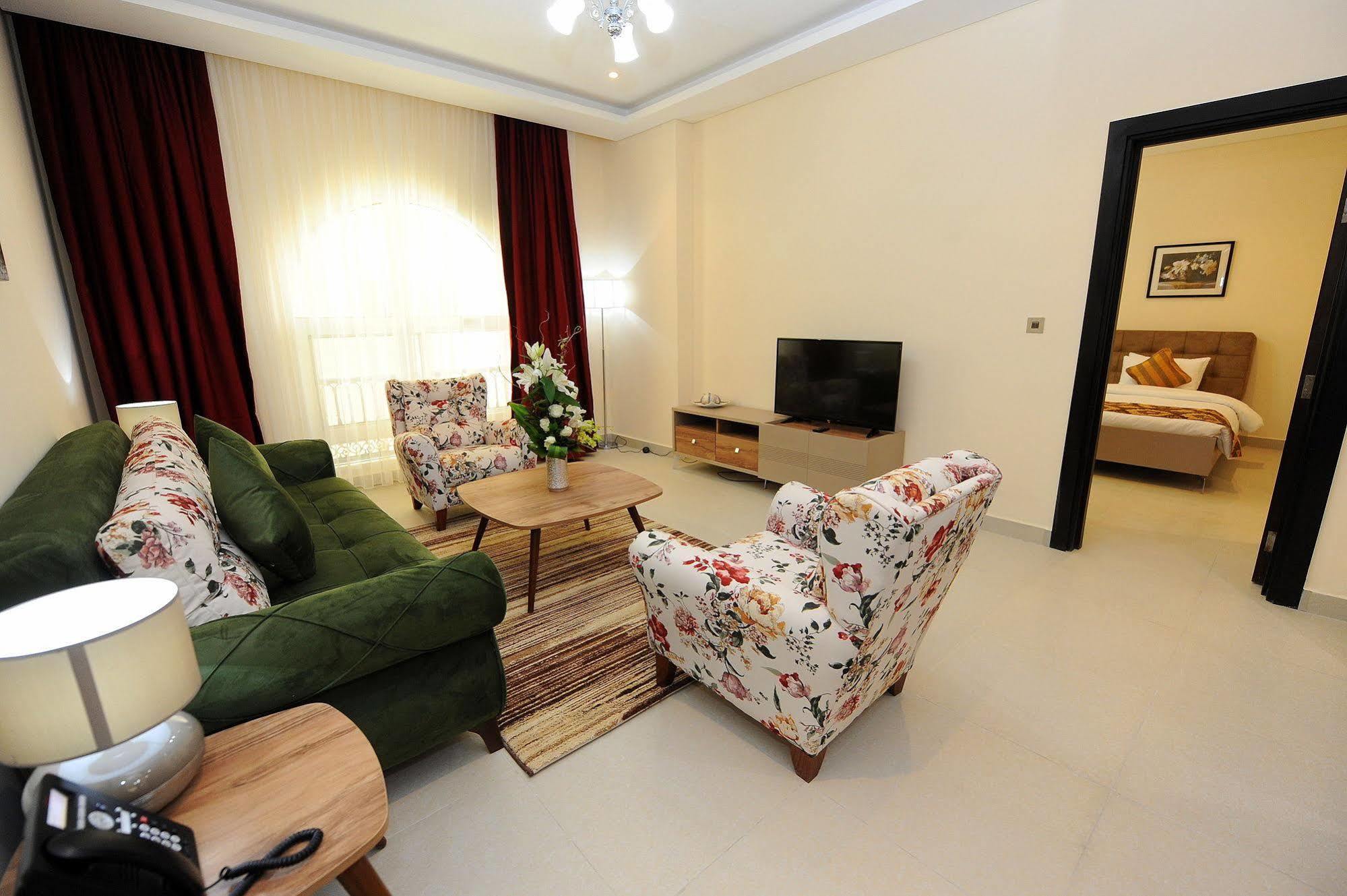 Al Mansour Park Inn Hotel&Apartment Doha Exteriör bild