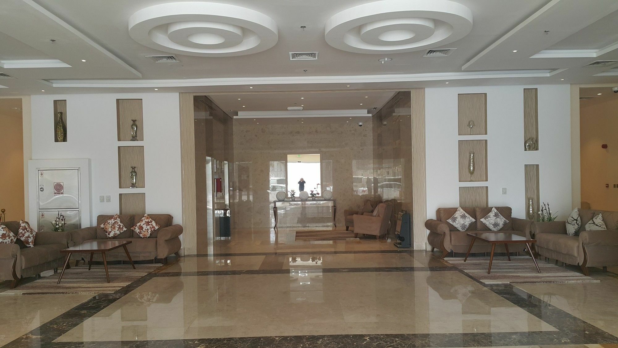 Al Mansour Park Inn Hotel&Apartment Doha Exteriör bild
